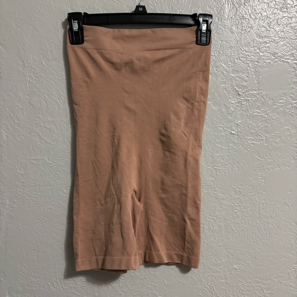 Seamless Tan Shapewear Shorts